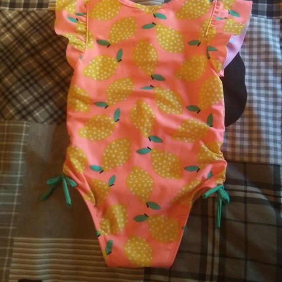 Pear🍐 Swim Suit Size 3T - Picture 2 of 7